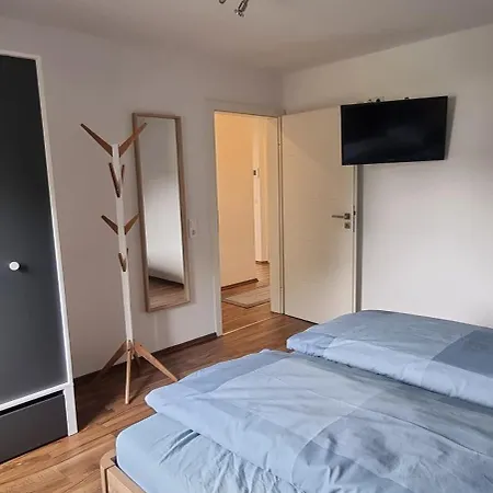 Mit Super Anbindung Apartman *